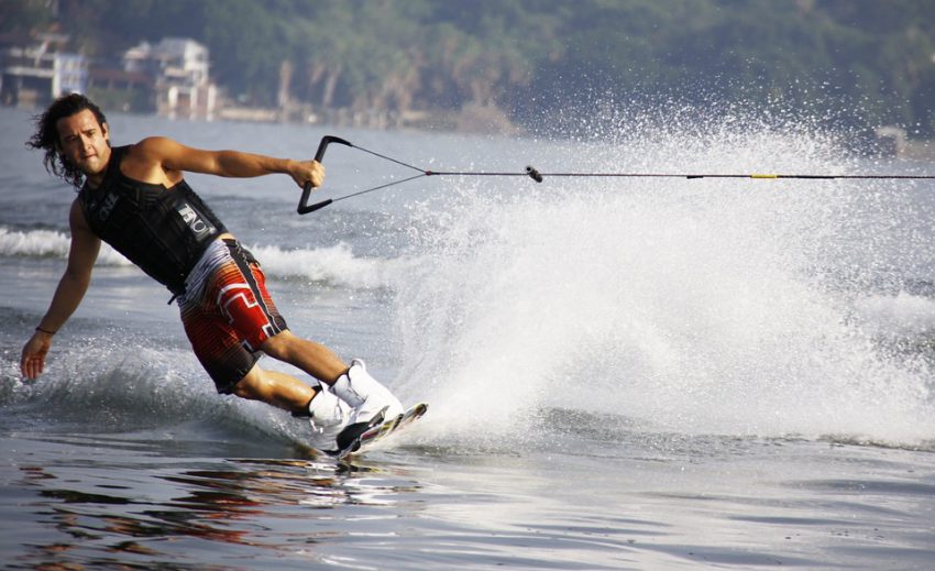 Adrenalinl ket a Balatonn l Ezt ny jtja a F red Wake