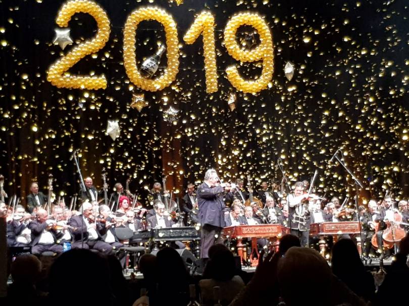 Előszilveszter a 100 Tagú Cigányzenekarral