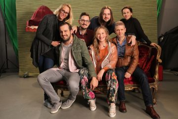 Lóci Játszik videó