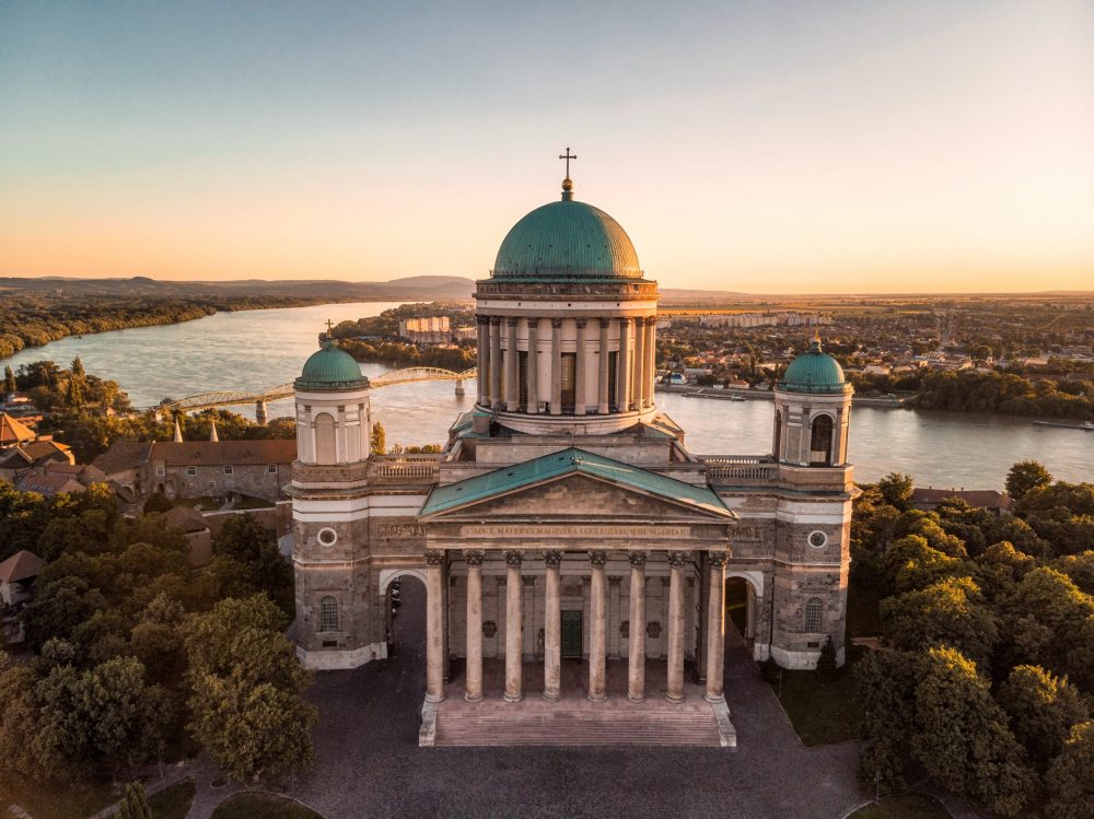 A magyar Róma: Kihagyhatatlan látnivalók Esztergomban