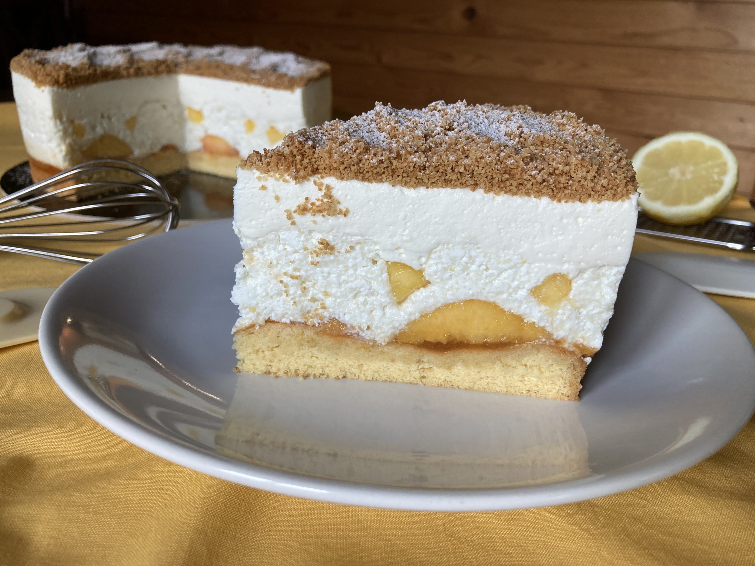 Barackos túrógombóctorta: A könnyed sütemények szerelmeseinek (recept)