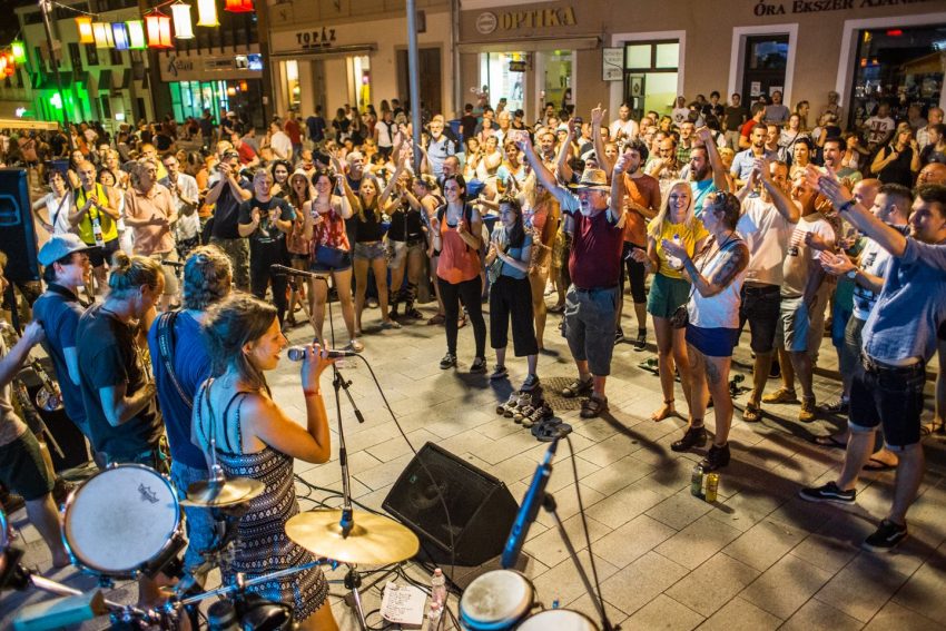Balaton koncertek 2021: Veszprémi Utcazene Fesztivál