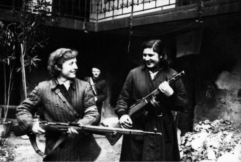 A hősies „pesti lányok”: 3 meghatározó nő az 1956-os forradalomban