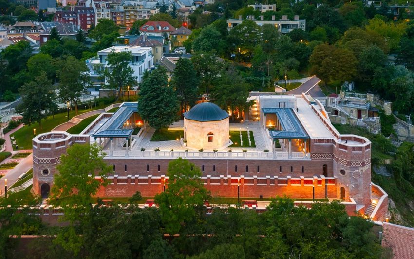 Romantikus török műemlék bújik meg Budapest kertvárosában