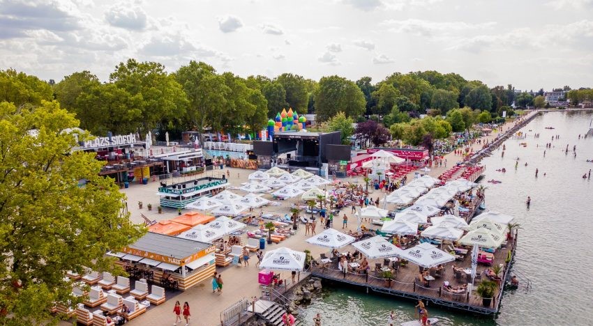 Szenzációs zenei felhozatalra számíthatunk a Balaton legnagyobb homokos strandján