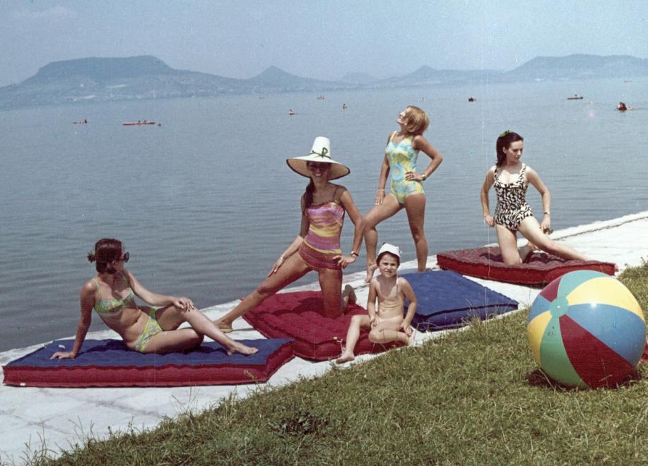 SZOT-üdülők, Bambi és Fabulon naptej: Így nyaraltunk régen a Balaton partján