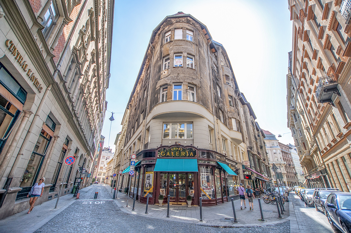 Budapest leghangulatosabb kis utcái, amiken végigsétálva egy másik világba csöppenhetünk