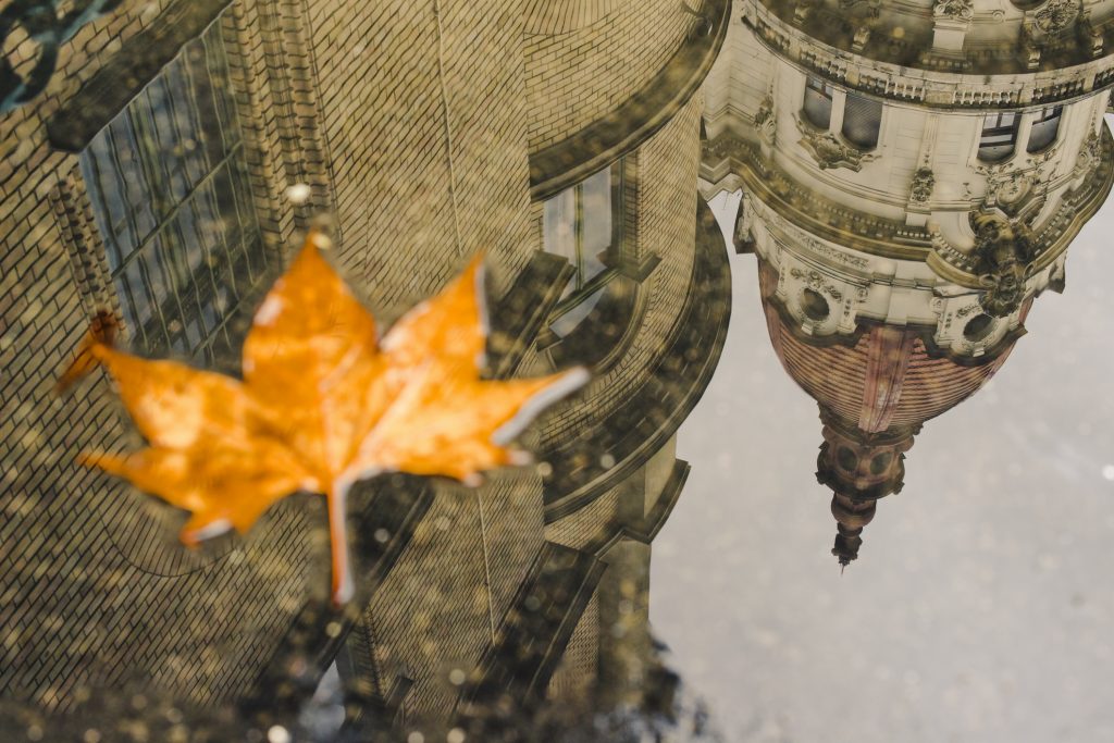 18 szenzációs beltéri program Budapesten esős őszi napokra