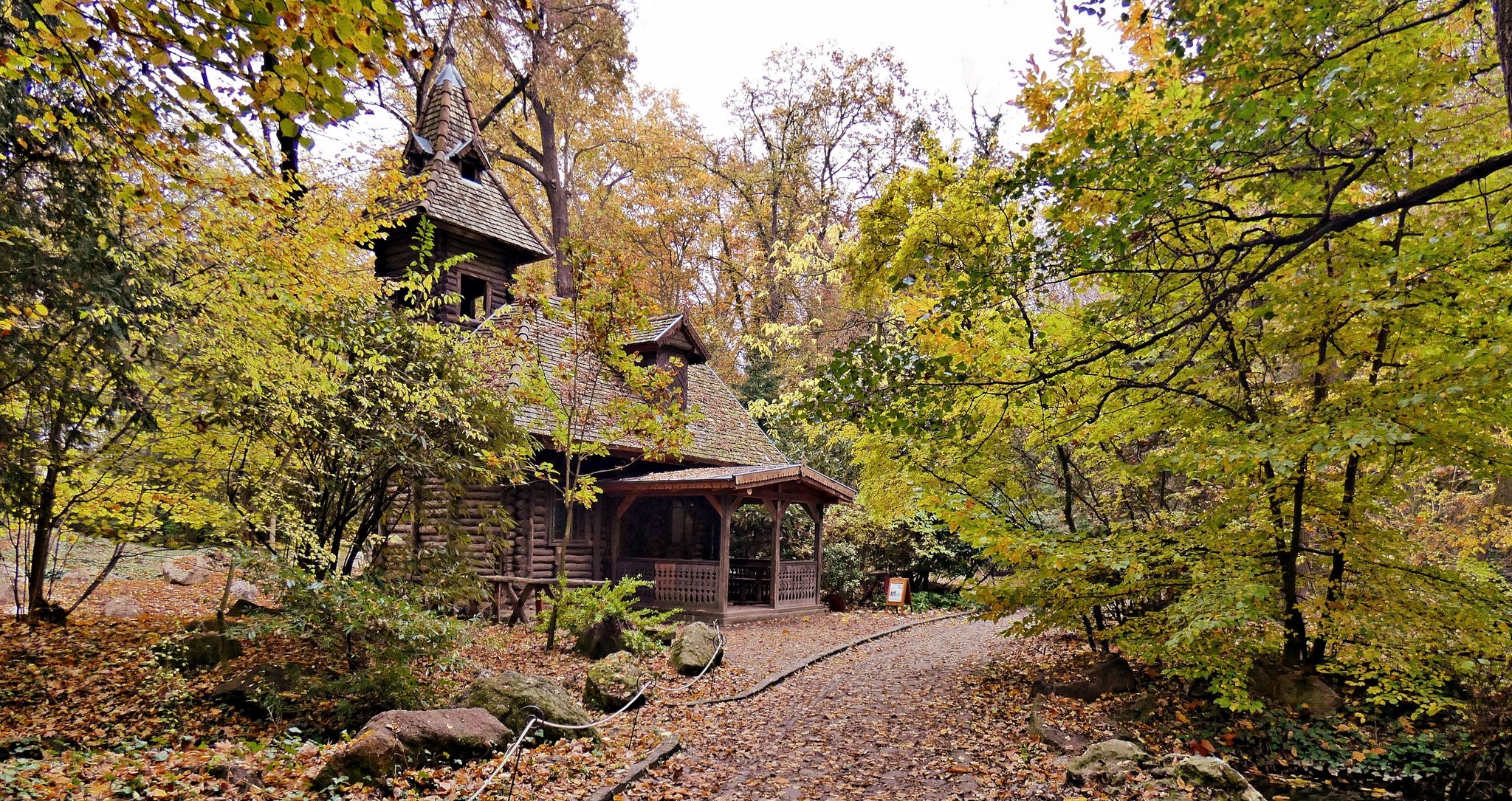 5 őszi színekben tündöklő arborétum romantikus erdei sétákhoz