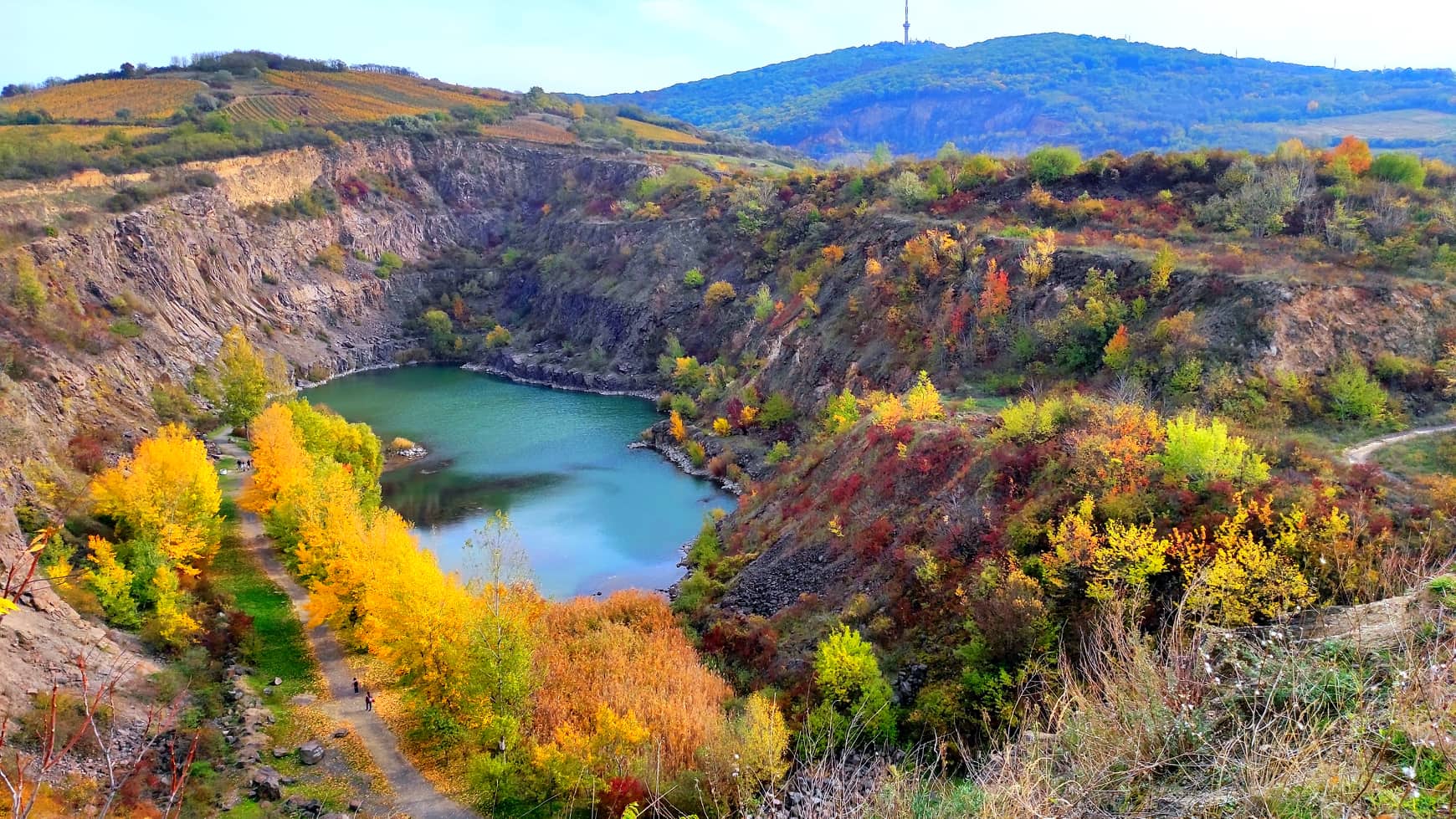 7 lenyűgöző bányató hazánkban, aminek türkizkék színei azonnal elvarázsolnak