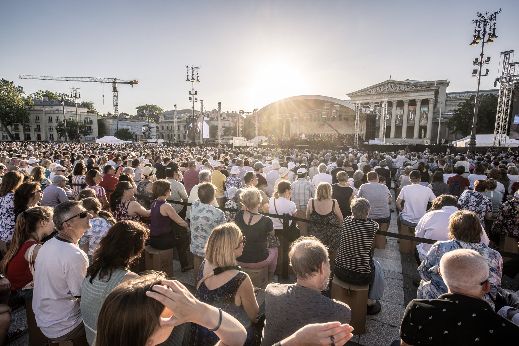 Ingyenes koncerttel kedveskedik a fővárosiaknak a Budapesti Fesztiválzenekar