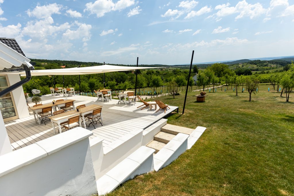 5 hangulatos teraszos étterem a Balaton-felvidéken, ami tárt kapukkal vár tavasszal