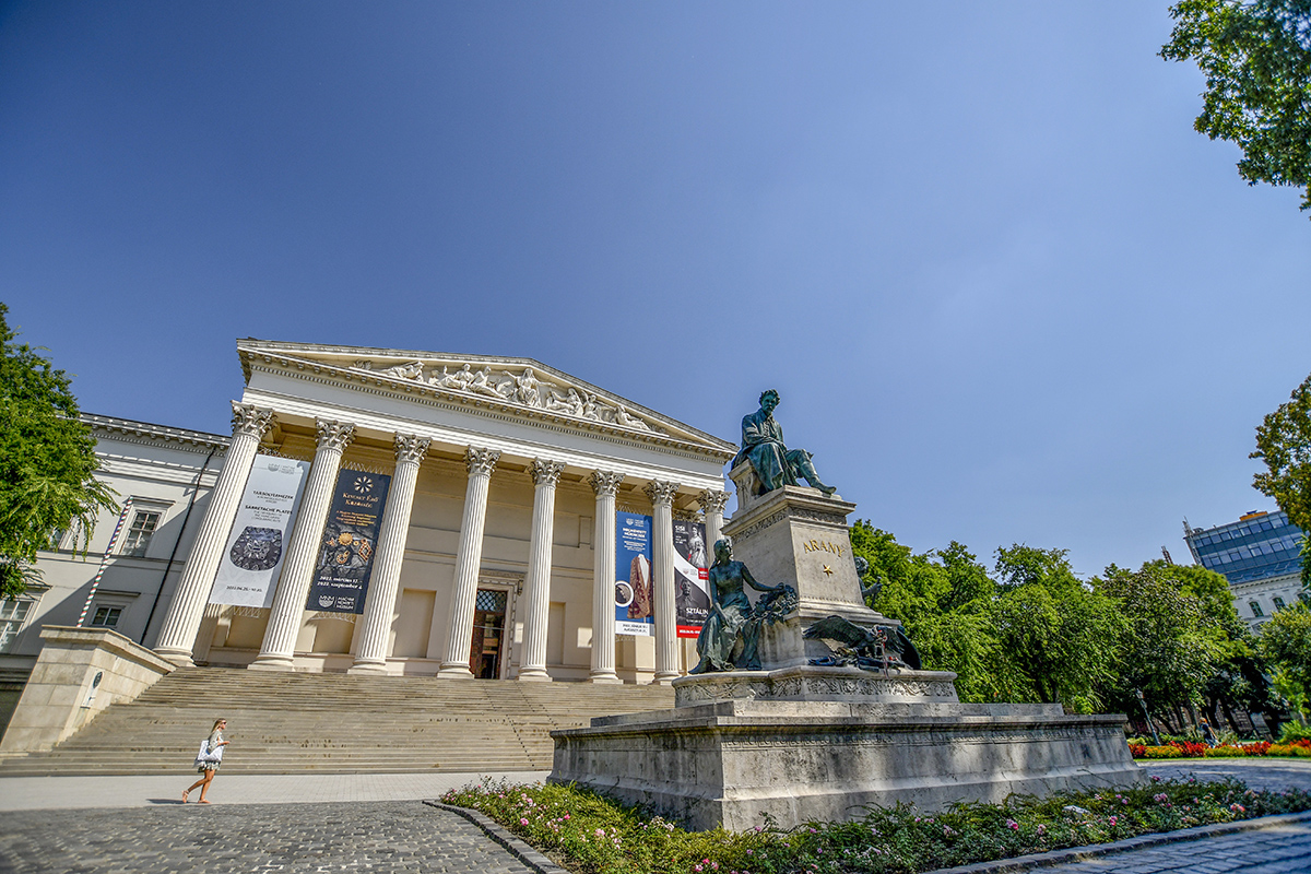 Két napon át ingyenes programokkal vár a Magyar Nemzeti Múzeum és kertje