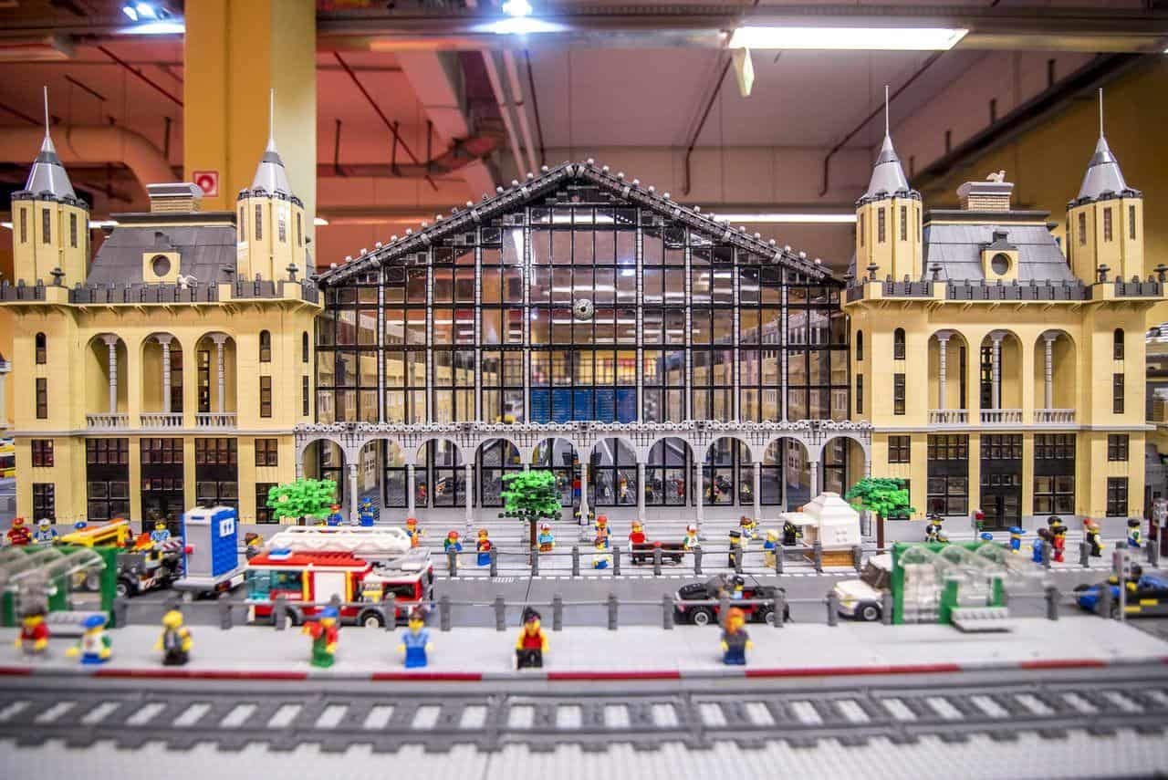 4 lebilincselő kiállítás szerte az országban, ahol elvarázsol a LEGO-világ