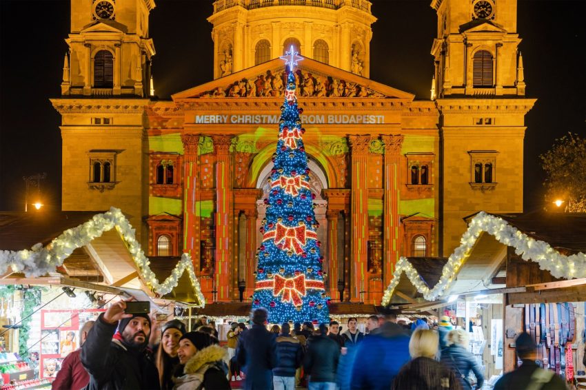 Adventi Ünnep a Bazilikánál, karácsonyi vásár