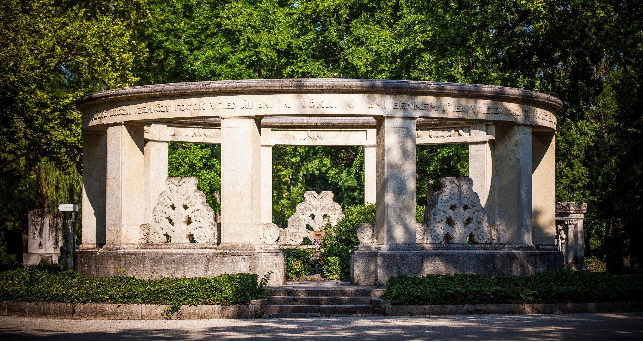 7 izgalmas vezetett sÃ©ta a tavaszba Ã¶ltÃ¶zÃ¶tt Budapesten Ã¡prilisra