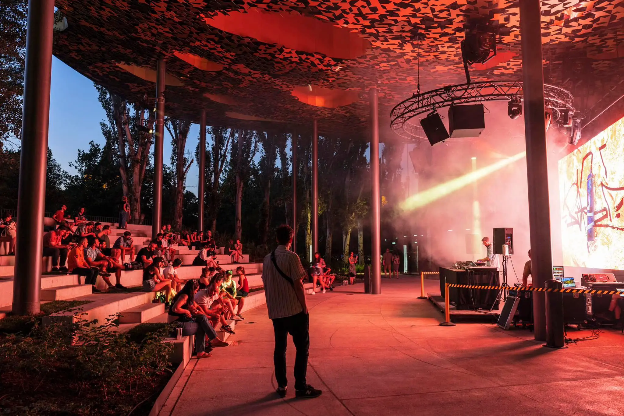 Karneváli forgatag: 6 kihagyhatatlan kulturális program a nyárelőre Budapesten