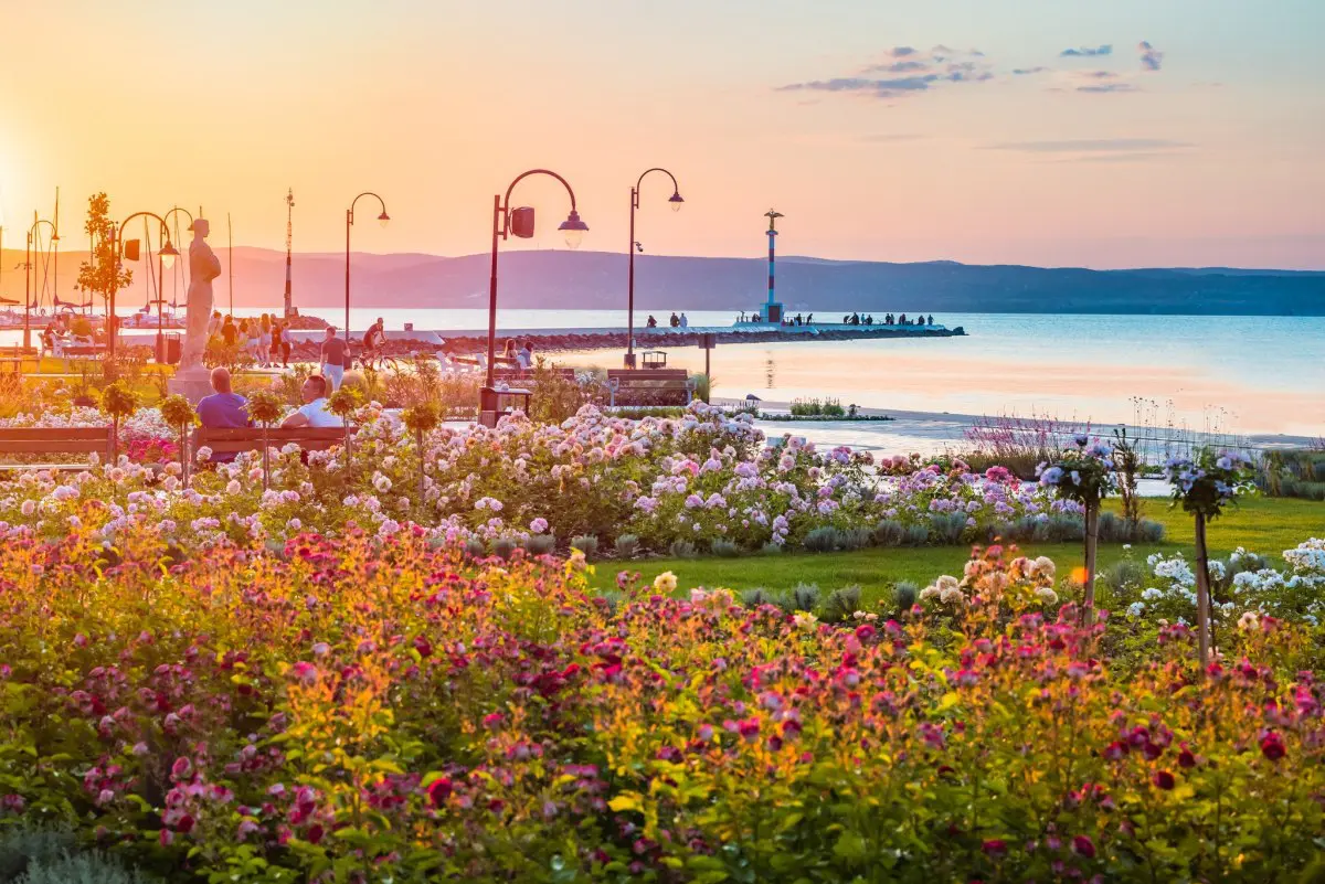 40+ felejthetetlen nyári program a Balaton északi és déli partján – 2025 június