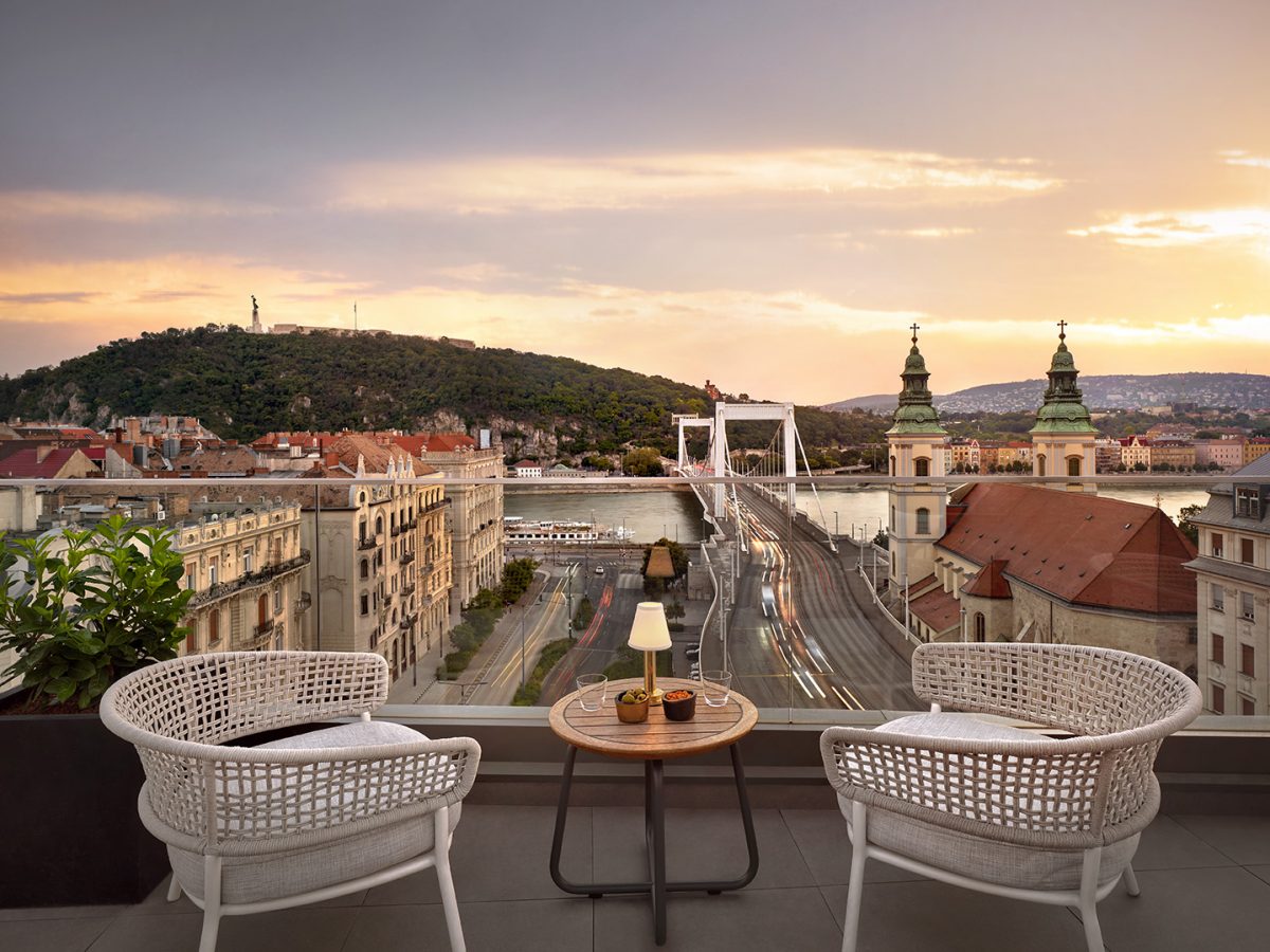 Budapest, skybar, naplemente