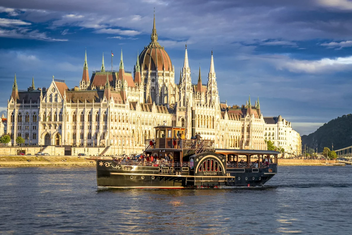 Budapest, hétvége, július, programok
