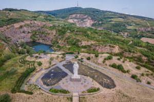 Áldó Krisztus-szobor,Tarcal