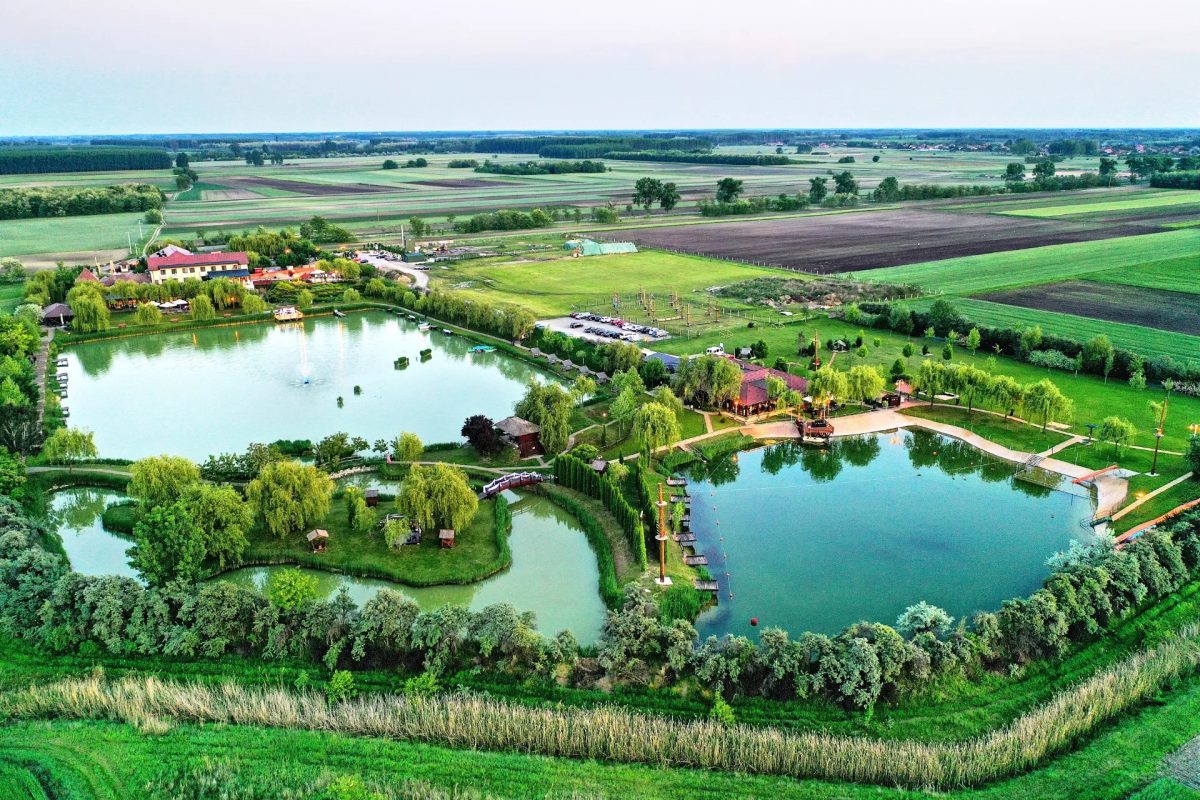 vízparti gasztrohelyek, tópart, étterem