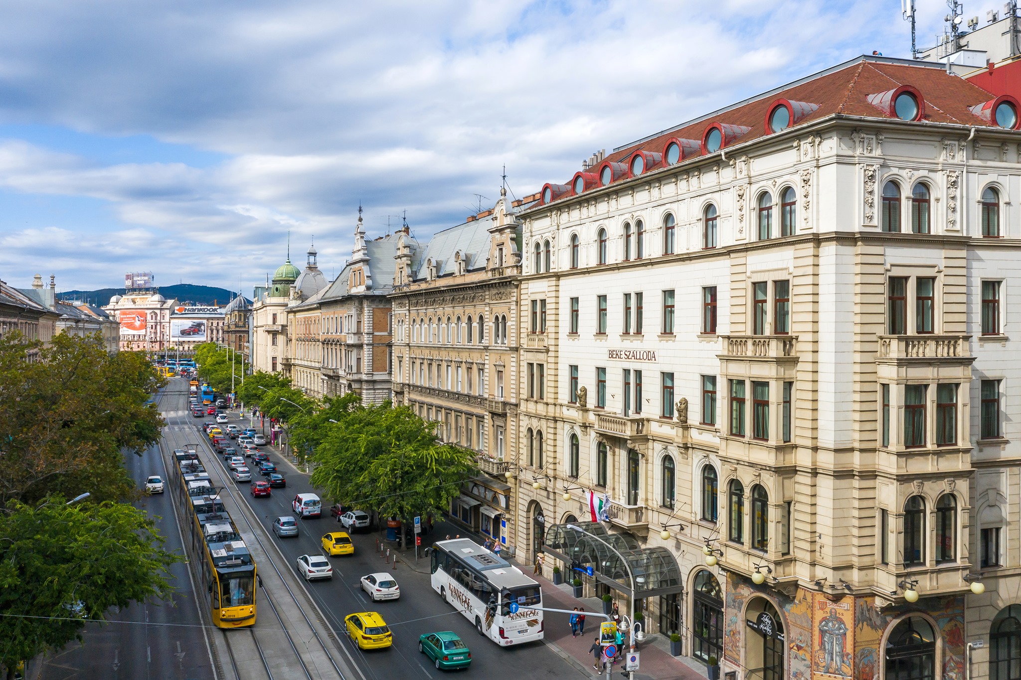 JelentÅs tÃ¶rtÃ©nelmi mÃºltÃº szÃ¡lloda a TerÃ©z kÃ¶rÃºton: A BÃ©ke Hotel tÃ¶rtÃ©nete