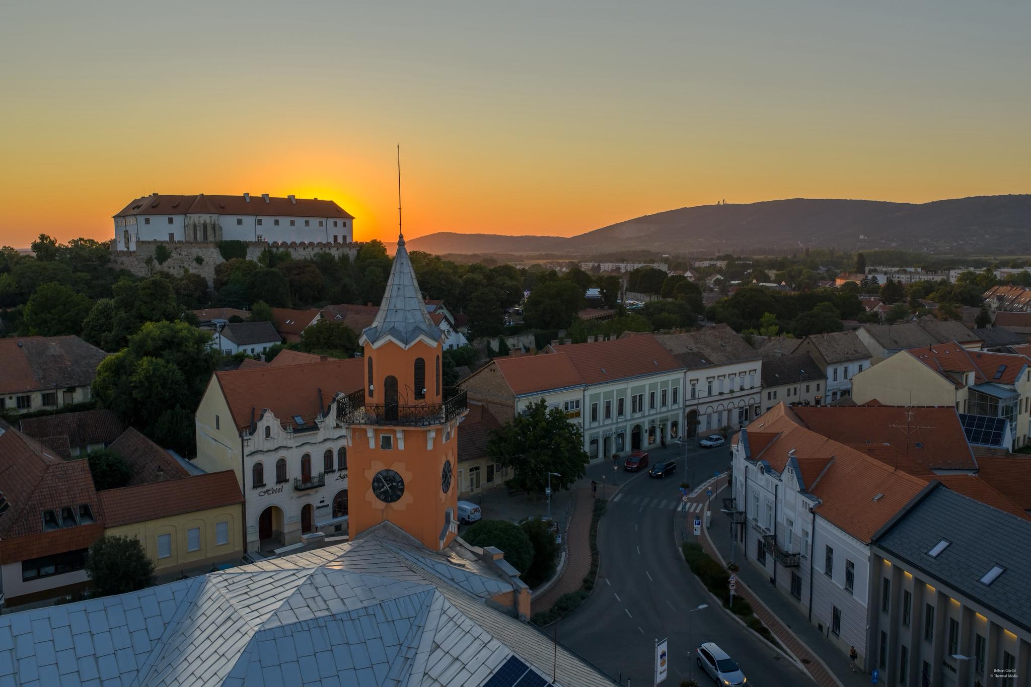 8+1 fenomenÃ¡lis Ãºti cÃ©l Ã©s lÃ¡tnivalÃ³, ha SiklÃ³s felÃ© veszed az irÃ¡nyt idÃ©n Åsszel
