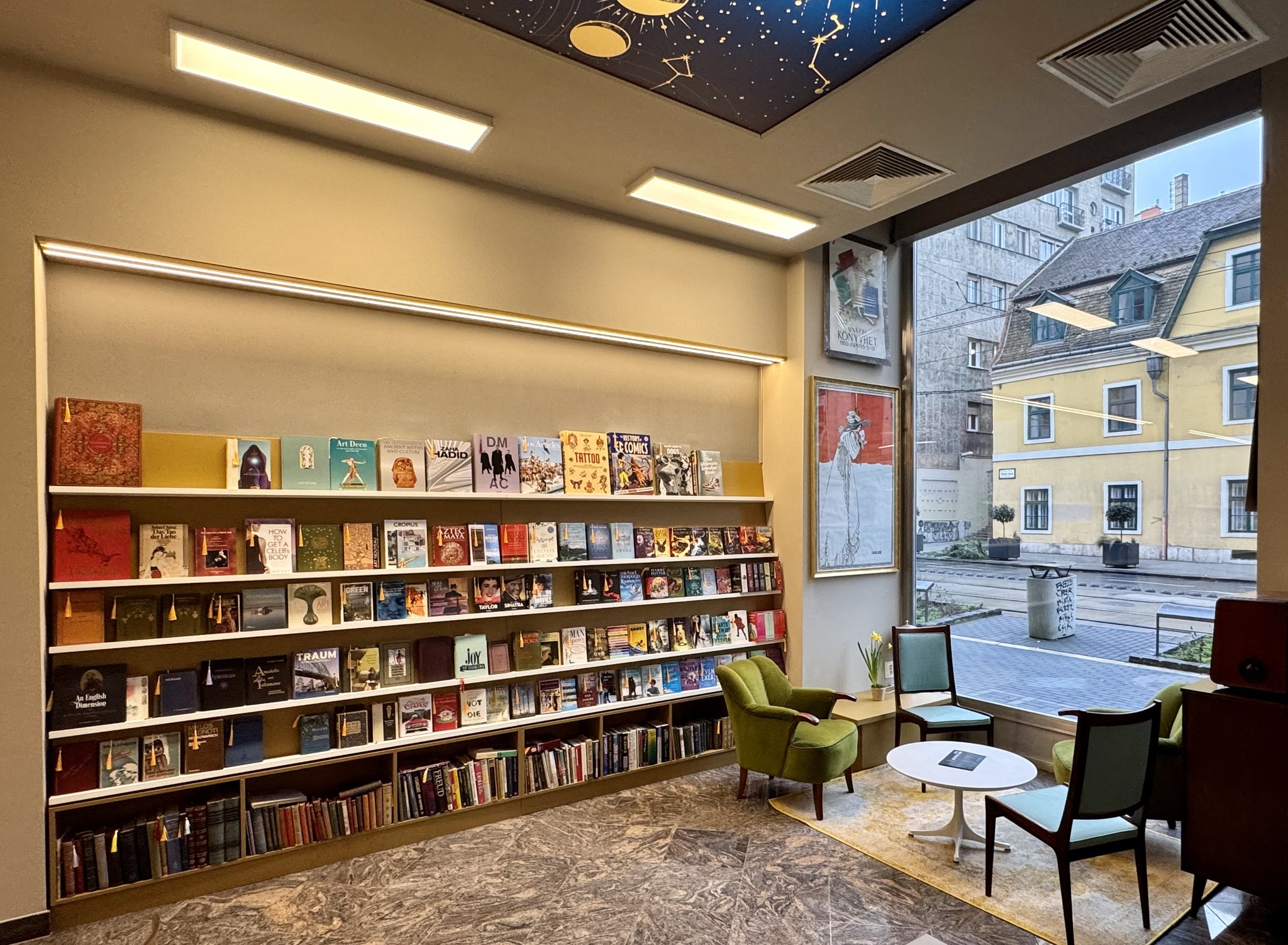 5 hangulatos antikvárium Budapesten, ahol csodás könyvkincseket szerezhetünk be