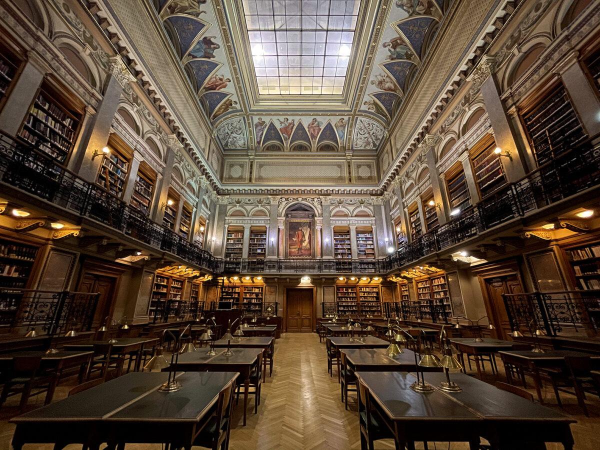 városnéző séta, vezetett séta, Budapest, épületbejárás, palota