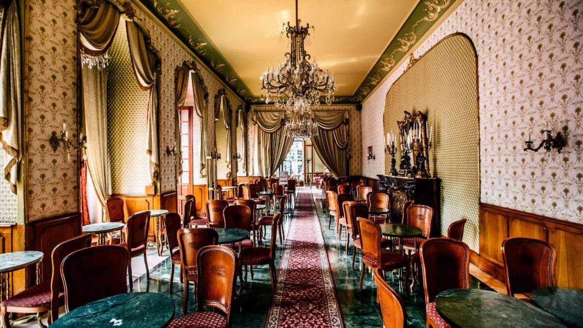 városnéző séta, vezetett séta, Budapest, épületbejárás, palota