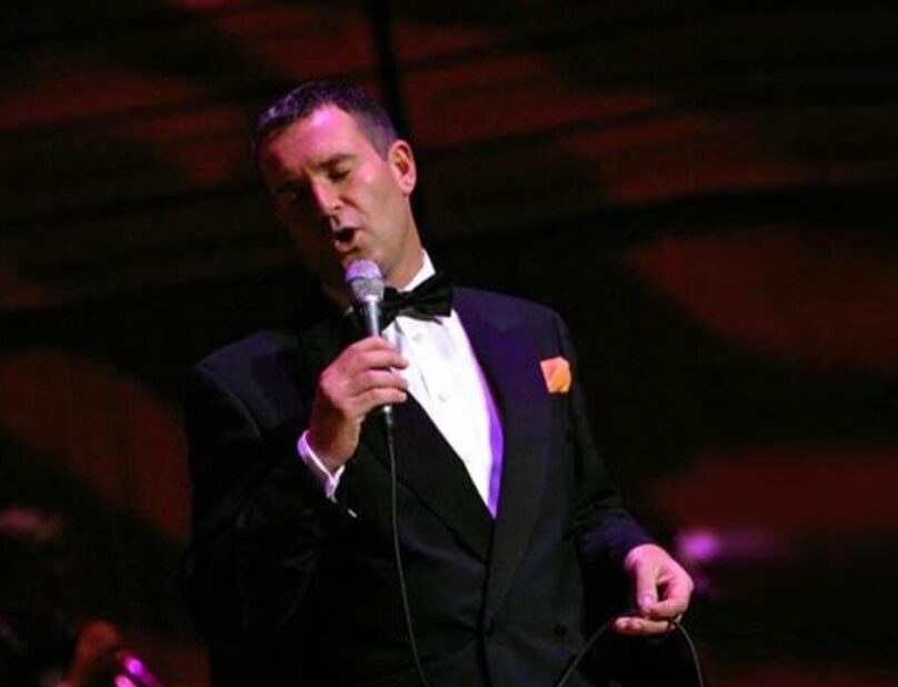 Sztárénekes hozza el Sinatra fantasztikus dalait Magyarországra idén decemberben