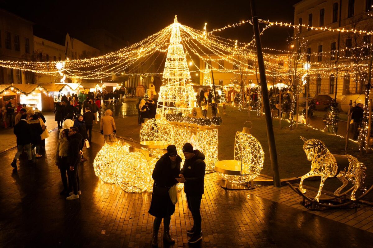 fényfenyő Debrecen