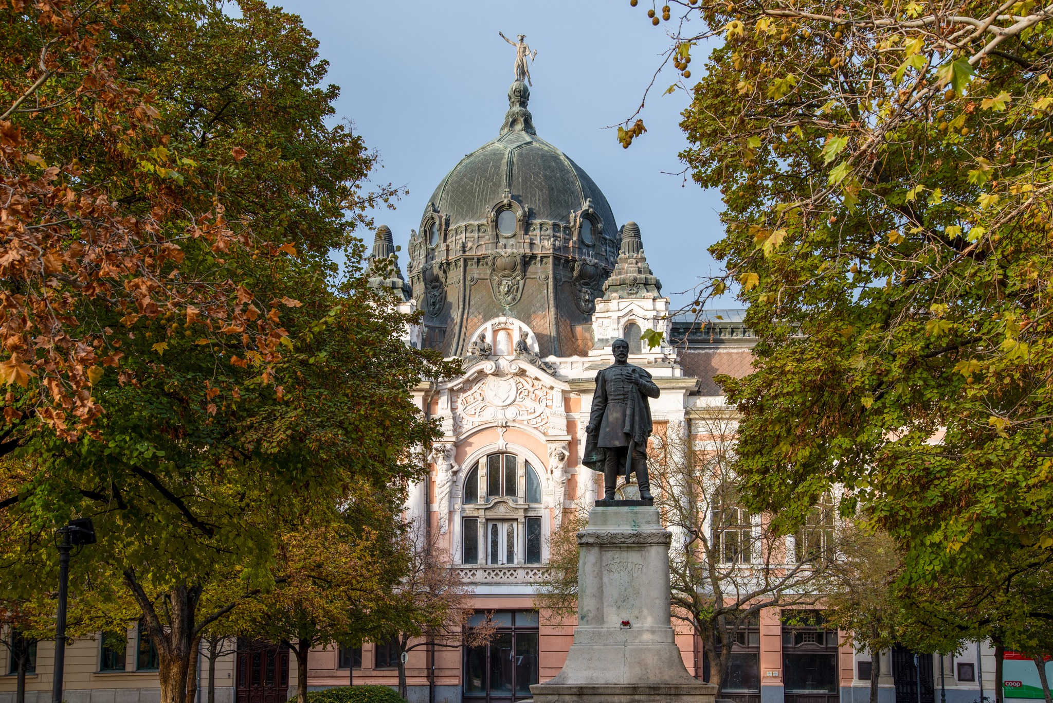 Slow living és népművészet kéz a kézben jár a Dél-Alföld szecessziós ékszerdobozában