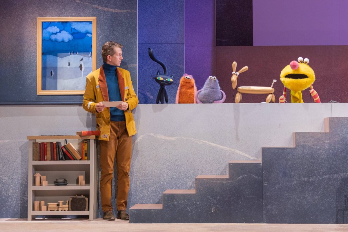 Péntek úr és csodálatos barátai Bábszínház