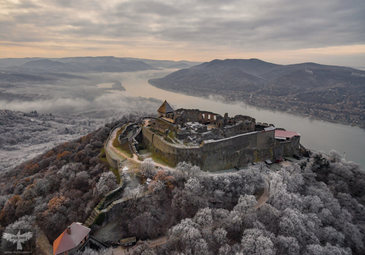 egynapos úti célok, város, kirándulás, tél, Budapest közelében