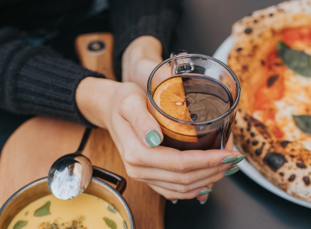 forralt bor Normafa Síház Étterem