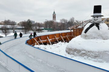 Az ország legnanagyobb hóembere