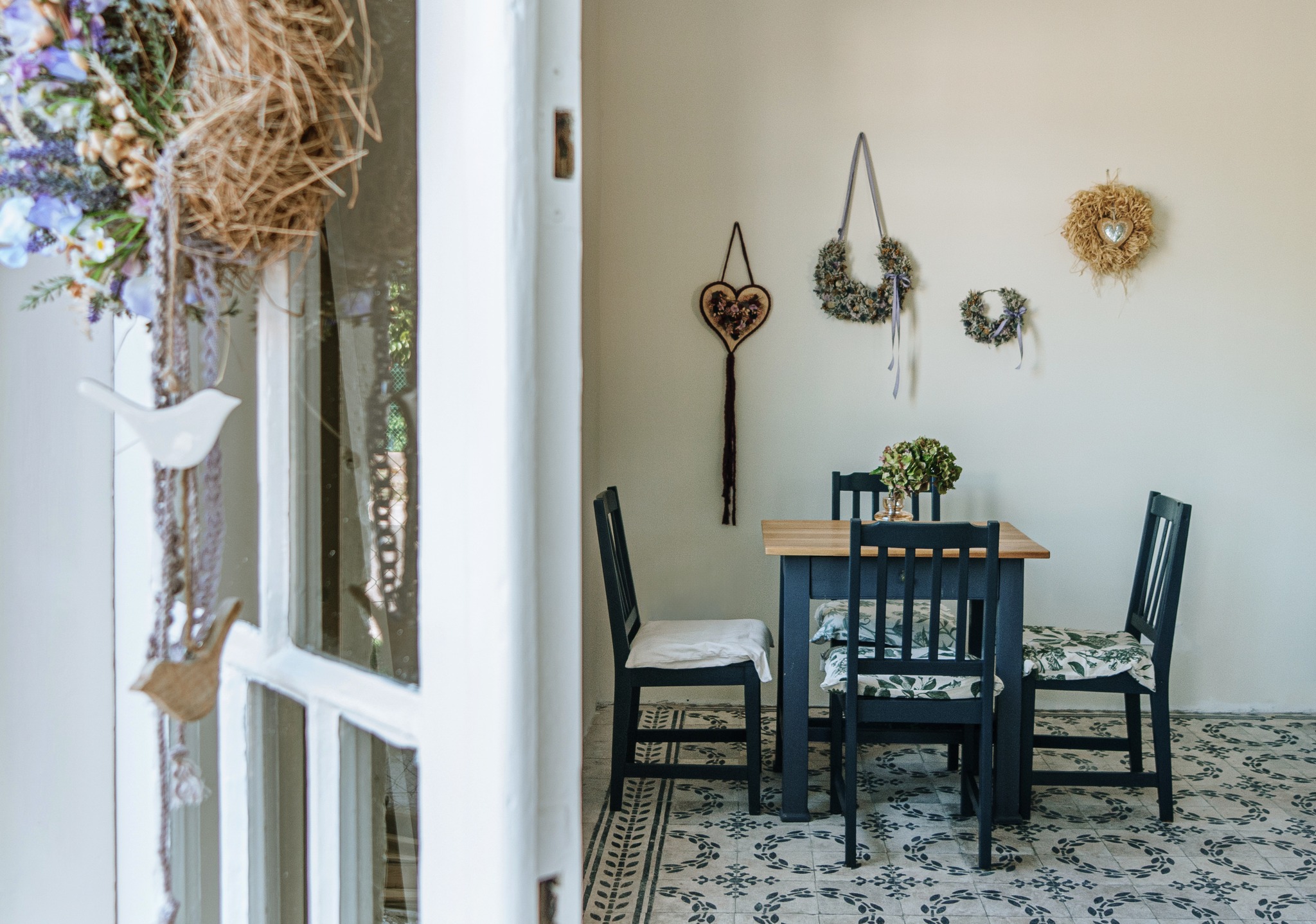 Külvárosi kávékalandok: 5 hangulatos kávézó, ami bearanyozza a lassú reggeleket