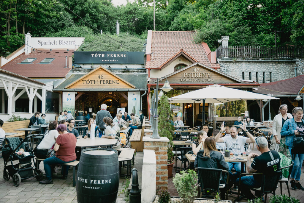 7 szenzációs kora tavaszi program az ország legszebb helyszínein márciusra