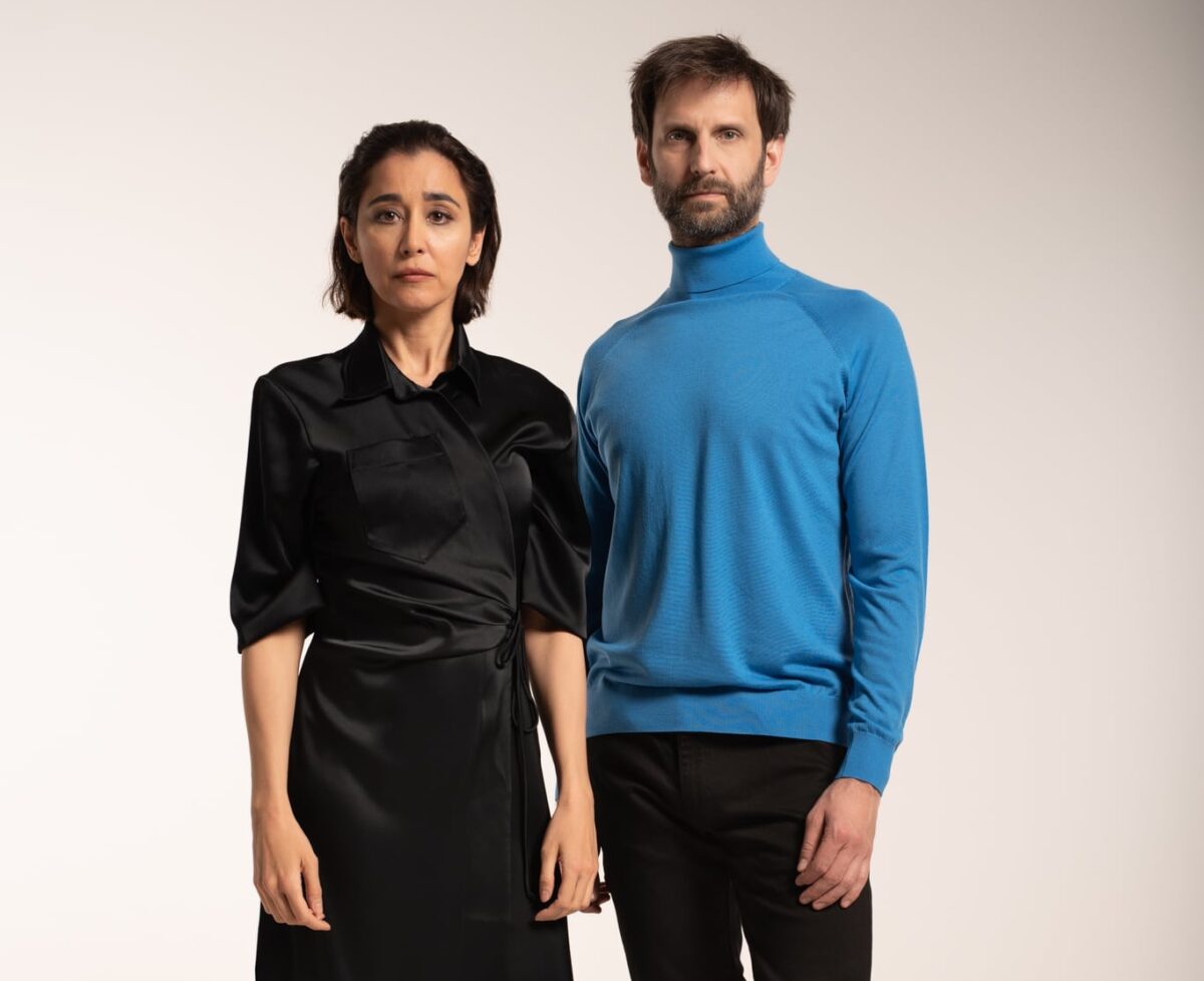 Üvegfal Gryllus Dorka Simon Kornél