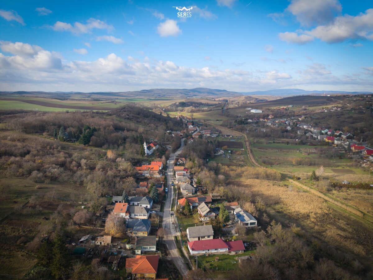Csabdi, Csabdi templomrom, kirándulás, műemlék, tavasz