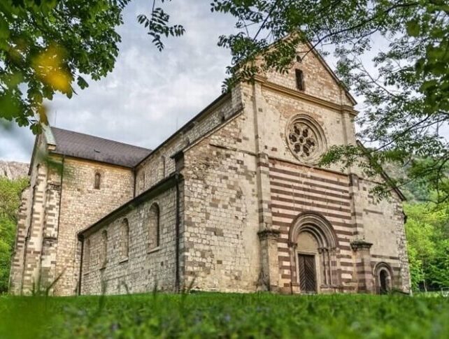 Újjászületett hazánk egyik legrégebbi műemléke, mely a Bükk lábánál őrzi több évszázad titkát