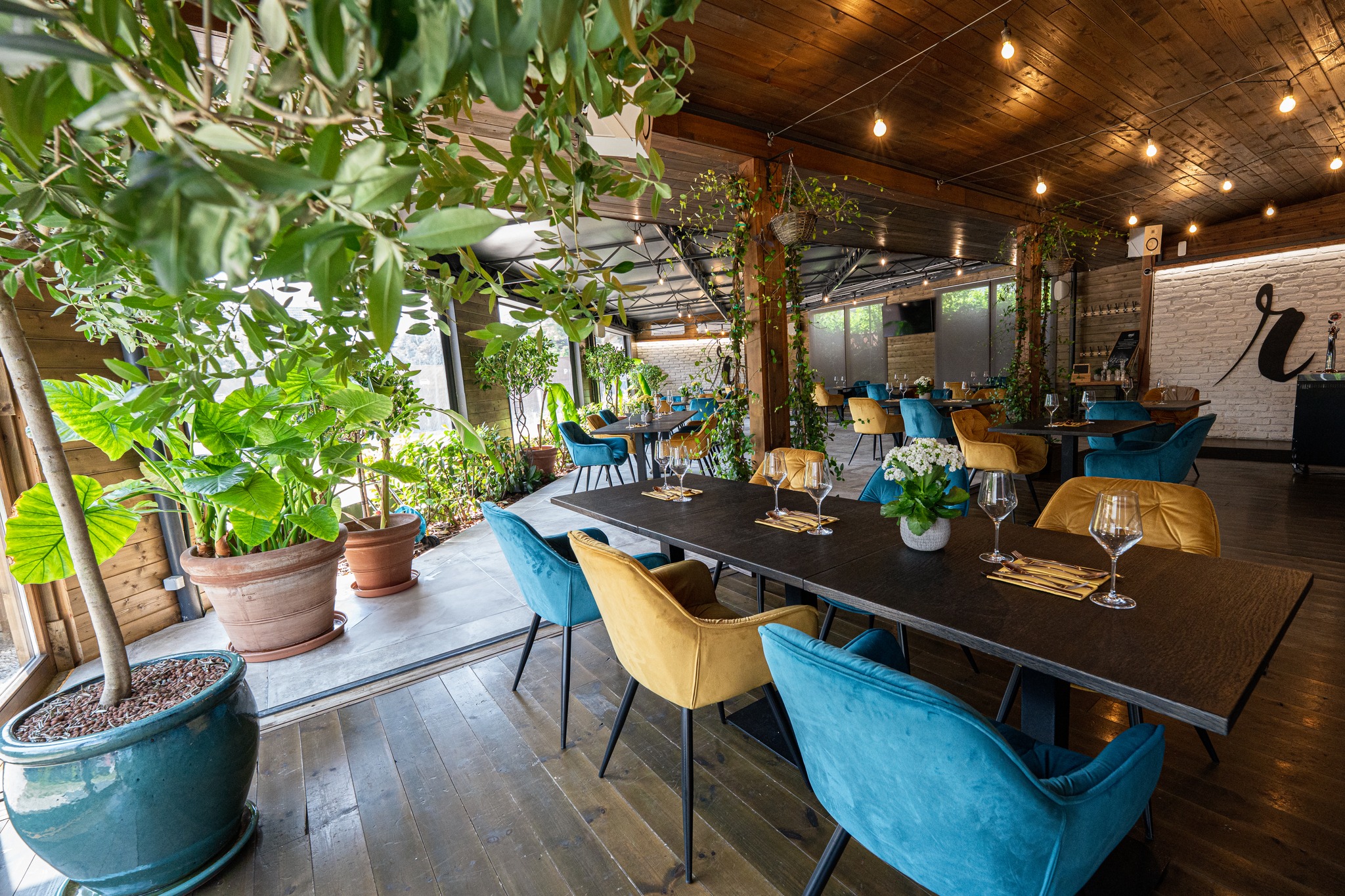 Kertvárosi gasztrokalandok: 10 kihagyhatatlan hely, amit érdemes felkeresni a XVI. kerületben