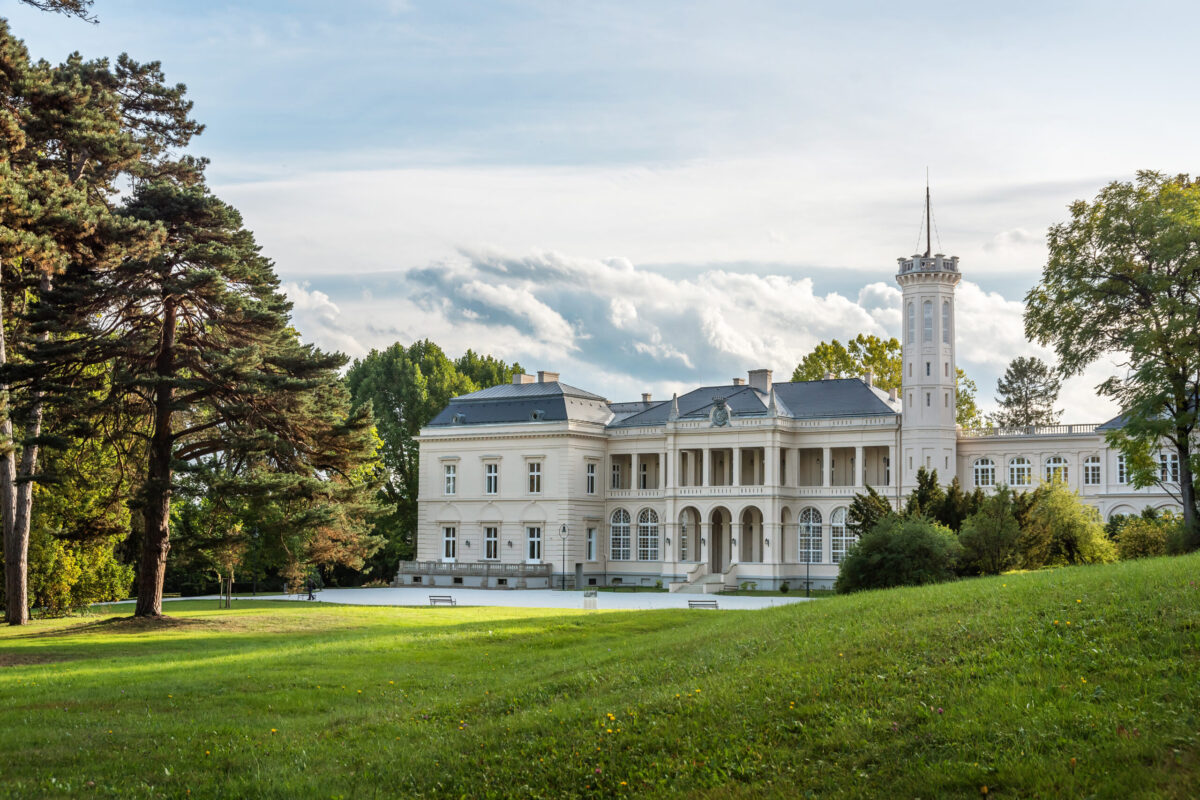 Füzérradvány, Károlyi-kastély