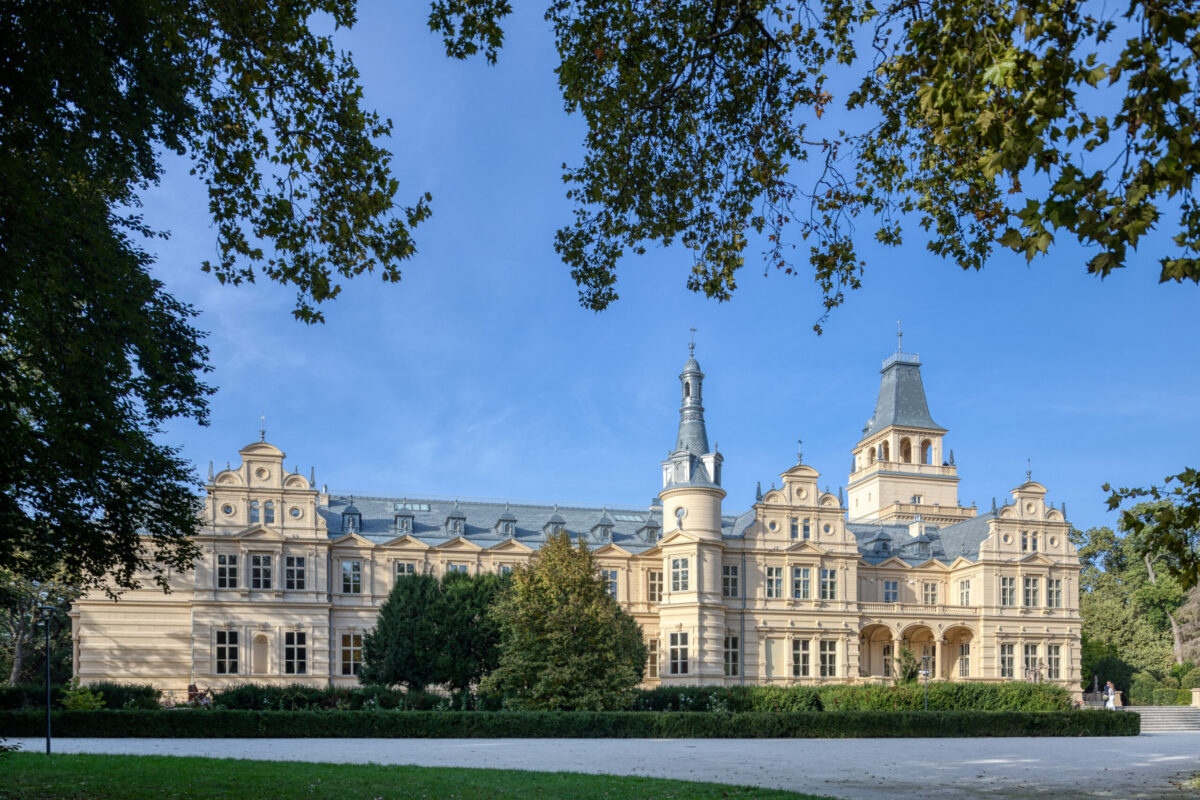 Szabadkígyós, Wenckheim-kastély