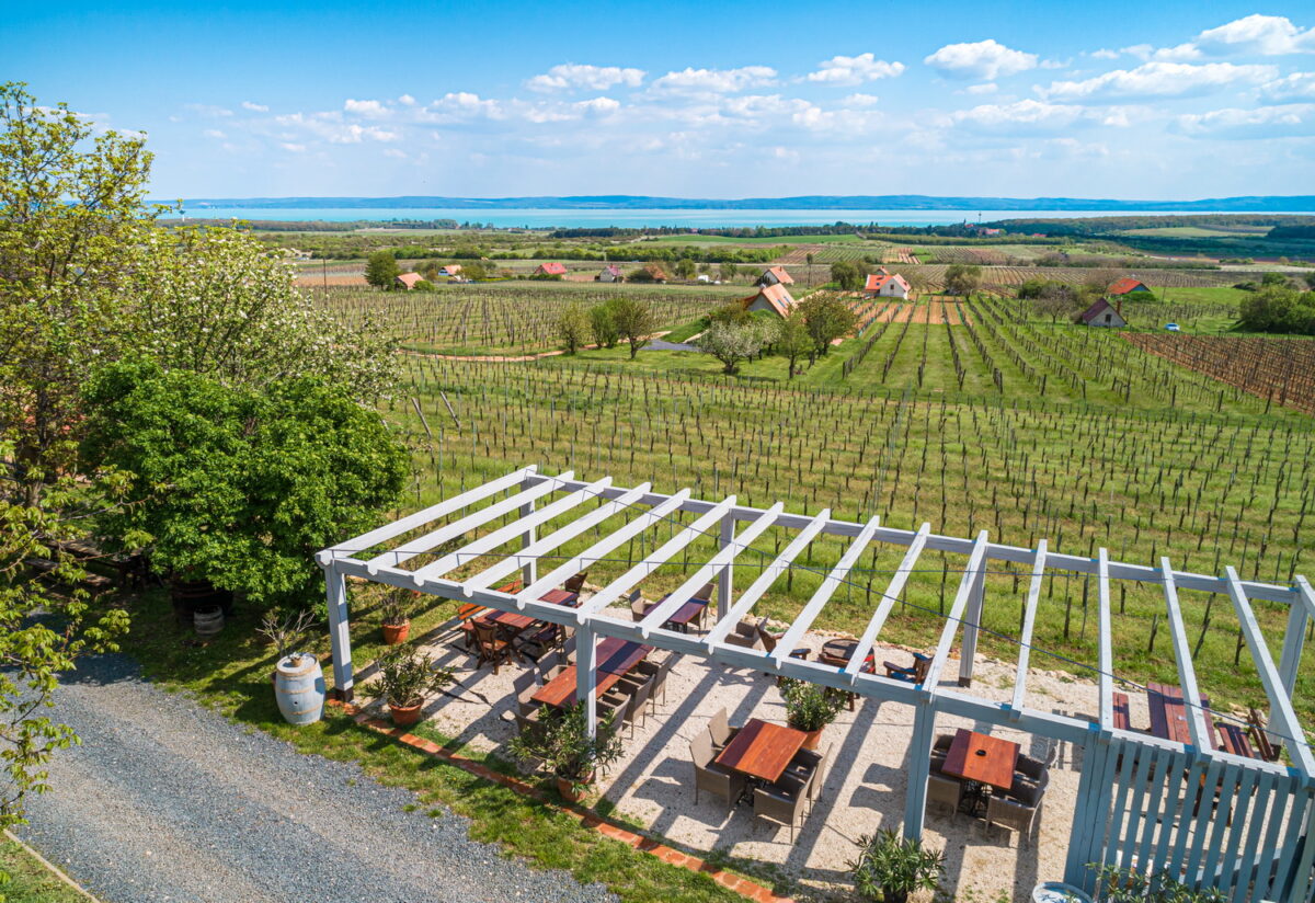 Húsvéti nyitott pincék