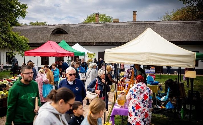 Déliparti Piac - Szántódpuszta