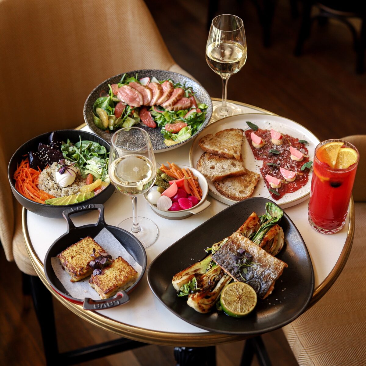 Central Grand Cafe & Bar