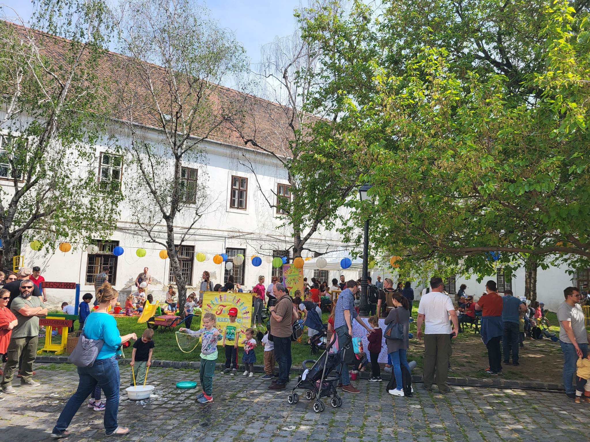 20+ szuper ingyenes májusi program Budapesten pénztárcabarát szórakozáshoz